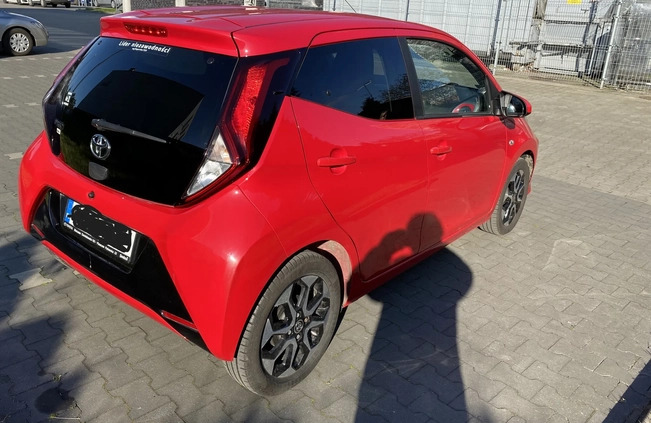Toyota Aygo cena 48500 przebieg: 7550, rok produkcji 2018 z Warszawa małe 37